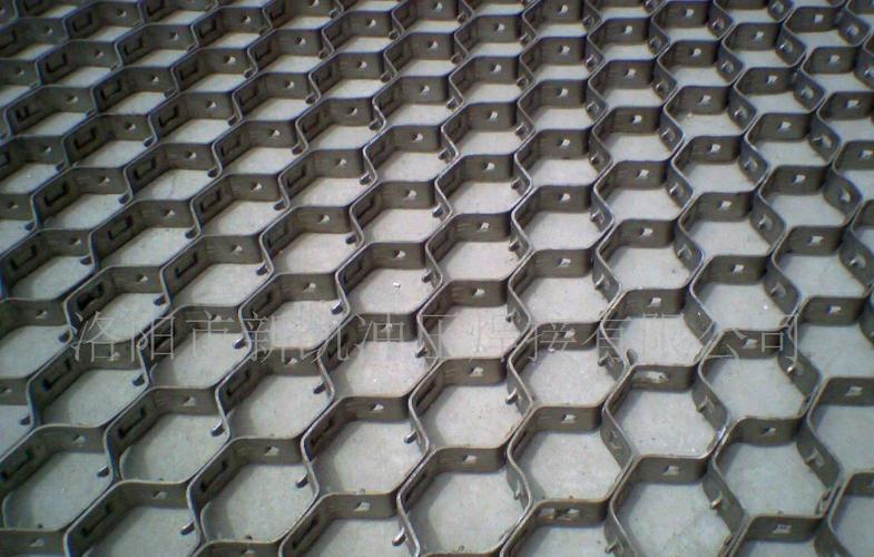 安徽浙江石油專項使用龜甲網無錫不銹鋼金屬板網濾片的應用與優勢