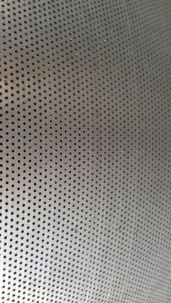 不銹鋼篩網、喇叭網、防滑板及沖孔網綜合介紹與上海睿劍工貿優勢分析